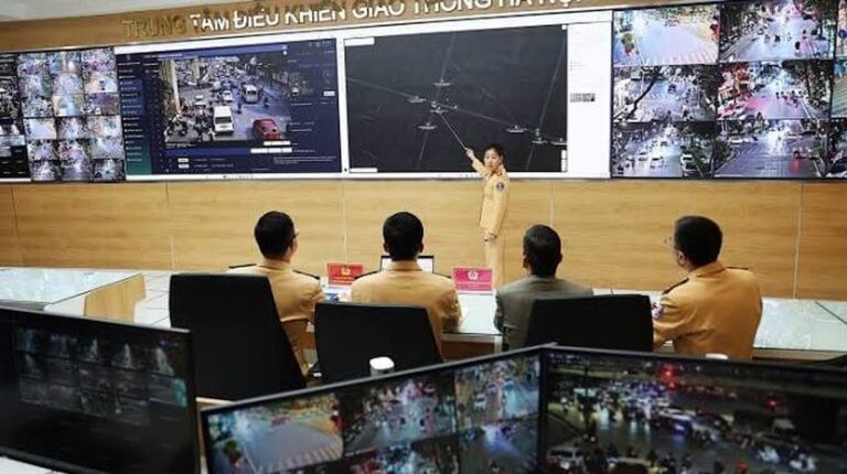 Jaké funkce má AI kamera kromě zachycení dopravních přestupků?