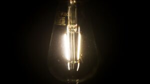 Teorie světla o 180 letech je zpochybněna novou studií