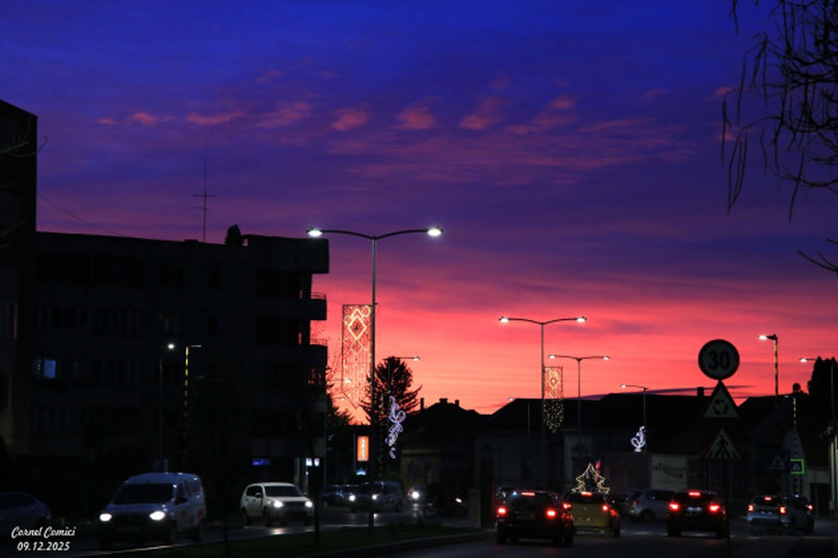 Úchvatná podívaná: Polární záře nad Făgărașem