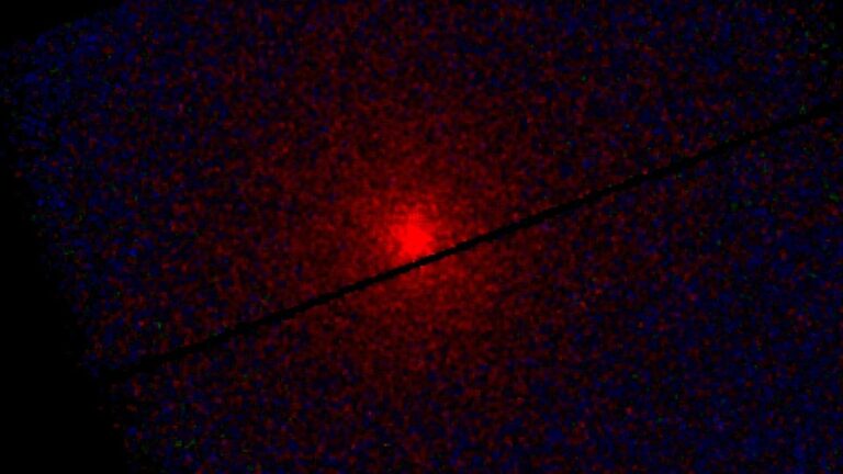 Vědci detekují rentgenové záření z mezihvězdné komety 3I/ATLAS, které se rozprostírá do vzdálenosti 250 000 mil do prostoru