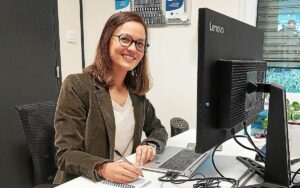 Clarisse Le Brun-Loupot: Inženýrka a projektová manažerka v oblasti výzkumu a vývoje