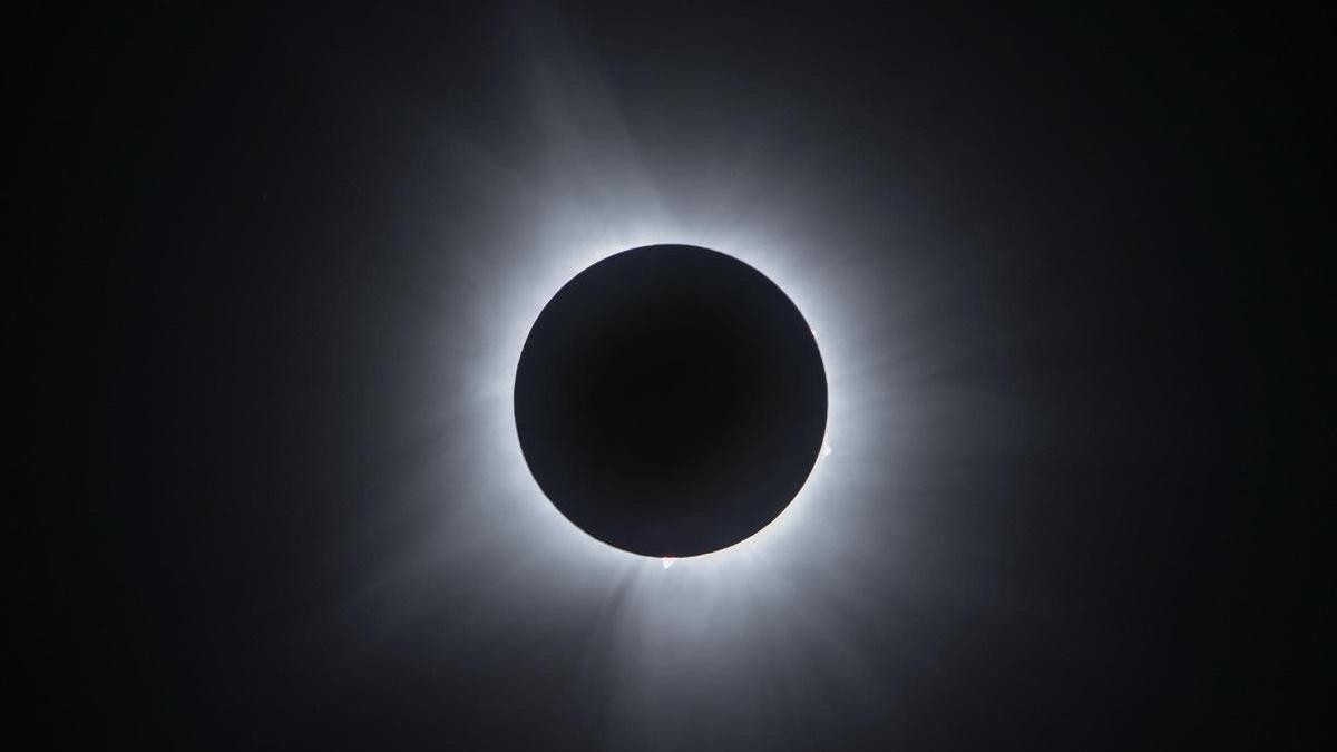 Nejlepší místa pro pozorování úplného zatmění v roce 2026 v A Coruña