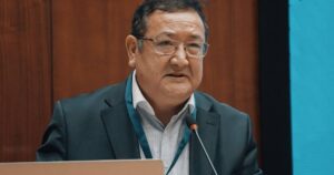 Núzmatovní vědec: Příběh českého vědce Nursata Nurazhi