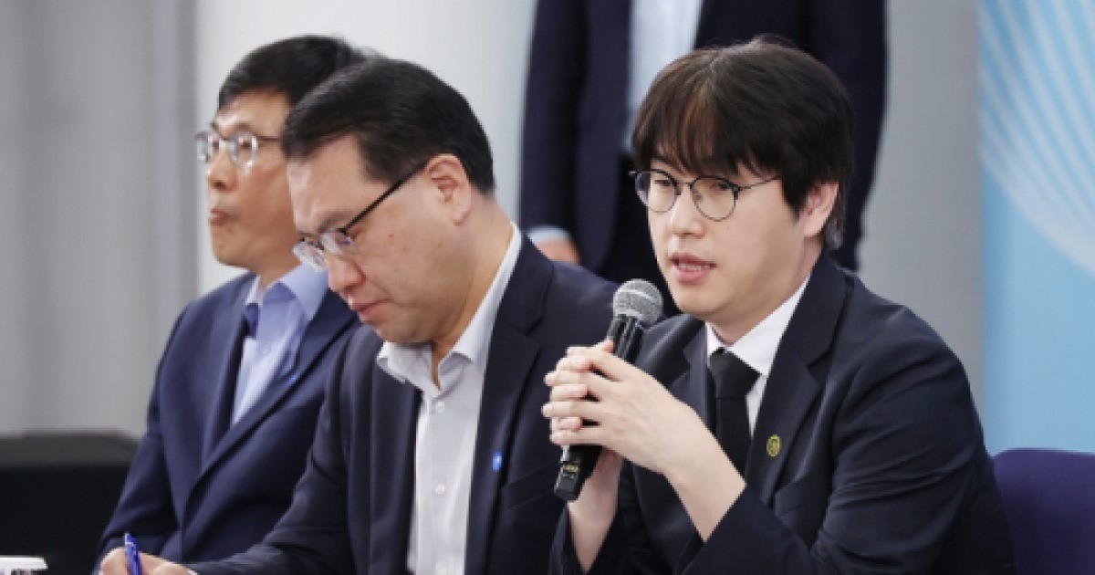 Příběh růstu studentky Ji Joo-eun z střední školy Yubong v Chuncheon