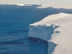 Vliv lidské činnosti na zrychlené oteplování v polárních oblastech