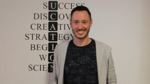 Význam mangy při výuce matematiky: Rozhovor s Pedrem A. Martínezem